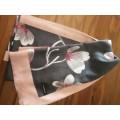 Cashmere feel, soft quality  Scarf in Grey and Pink