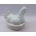 Bordalo Pinheiro ceramics white chicken with spoon