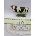 Vintage cast iron soap dish - Cow