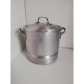 Vintage aluminum stock pot with small triangle pots to fit inside! Heavy duty