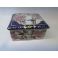 Gorgeous square trinket with bird and flowers