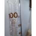 Anchor rand 100ml laboratorium tube -  note chip on the rim