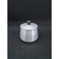 Aluminum sugar pot