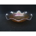 Vintage depression glass/carnival glass bowl