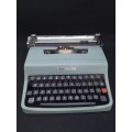 Olivetti  Lettera 32 has no ribbon but in good working order