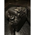 Canon EOS 77D Digital Camera + Extra Lens