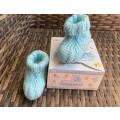 Baby Booties Turquoise (3 - 6 months) with Organza Gift Bag.  Hand knitted