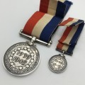 WW2 - South Africa War Service Medal and Miniature (Silver)