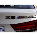 BMW X5 M50d labels