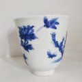 Exceptional hand painted qing dynasty porcelain blue and white cup