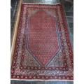 A Persian hand knotted Sarab rug