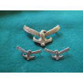 SOUTH  AFRICA - BORDER WAR -  SOUTH AFRICAN AIR FORCE CAP & COLLAR BADGES