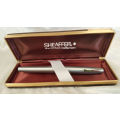 Vintage White Dot Sheaffer 444-Med Fountain Pen Made in the USA -In origana lcase -looks unused