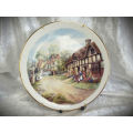 Vintage decorative plate HOLLY BARN cottages of Rural England POPPLETON 235mm