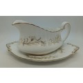 Vintage Paragon Lafayette Gravy Boat and saucer- By appointment  to the Queen- Mint condition
