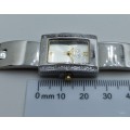 Unused `new` luno Ladies Quarts watch still in Box -metal strap - Need a new Battery -5 available