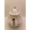 Vintage PARAGON `First love` Teapot Stroke-on-Trent,By appointment to The Queen -Excellent