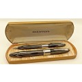 Vintage Sheaffers Lifetime Fountain Pen 14kt Gold Nib and Pencil set in case