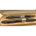 Vintage Sheaffers Lifetime Fountain Pen 14kt Gold Nib and Pencil set in case