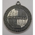 1960 Universiteit van Pretoria Bond van Oud-studente medal- Holydays and Sunday Calender on back
