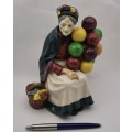 Vintage Royal Doulton ''The Old Lady Balloon Seller"  HN1315 Figurine 195x150x100mm