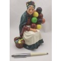 Vintage Royal Doulton ''The Old Lady Balloon Seller"  HN1315 Figurine 195x150x100mm