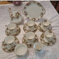 23pc Vintage Royal Albert CELEBRATION Teaset (Excellent condition) only small chip on creamer