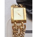 Pre-Owned Unused Ladies Guess watch plus Guess large Keyring with Heart Pendants in Guess Bag.
