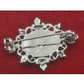 Vintage brooch 37mm x 25mm