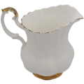 Vintage Royal Albert  val d`or Tea Creamer 11,5cm(H) x 12cm x 8,5cm