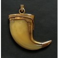 9K GOLD (TESTED)  VICTORIAN LION`S CLAW PENDANT 22X38MM 11.3G