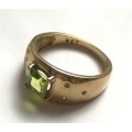 9CT GOLD RING WITH SQUARE PERIDOT AND DIAMOND SHIPS SIZE O1/2  TOTAL WEIGHT  5.1GRAMS