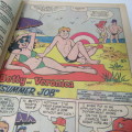 Archie Series Archie`s Girls Betty and Veronica no. 322