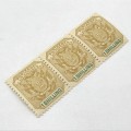 ZAR - SACC 230 unmounted strip of 3 stamps - 1 Shilling
