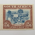 South Africa 2/6 stamp SACC 50a a mint pair with light hinge marks