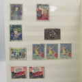 Thematic stamp collection in Top condition book - Almost 200 Art stamps
