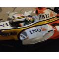 Hotwheels - Renault F1 Team R27 Giancarlo Fisichella 1:18 Scale