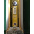 Road Signature - Sales Chevrolet Service Gas Pump Replica 1:18 Scale