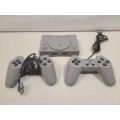 Playstation Classic Mini  20 Games 2 Controllers HDMI Cable