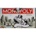 Monopoly - Hasbro Prima Toys (Has Sandton) + 8 Metal playing pieces.