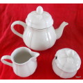 Villeroy Boch - Manoir - (VitroPorcelain, Luxembourg) - Tea Pot, Creamer  and  Covered Sugar Bowl