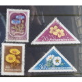 Hungary - Mixed Lot of 4 cancelled hinged stamps - Theme: Flowers