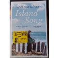 Island Song - Madeleine Bunting - Paperback