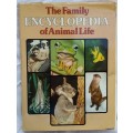 The Family Encyclopedia of Animals Life (Studying Animals) - Hardcover