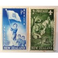 New Zealand - 1953 - Health Issue - Girl Guides/Boy Scouts - Set of 2 Unused stamps