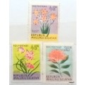 Maluku Selatan (South Moluccas) - 1950s - Jungle Flowers - 3 Unused Cinderella (prev mounted) stamps