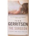 The Surgeon - Tess Gerritsen - Paperback (A Rizzoli and Isles Thriller)