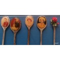 Royal Family - 5 Crested Teaspoons