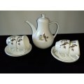Pioneer Porcelain-Tea Set(1 X Tea Pot + 4 Cups and Sauces)-Bird Scenery