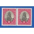 Union of South Africa 1d-MNH-Pair Specks on stamps, and in the gutter